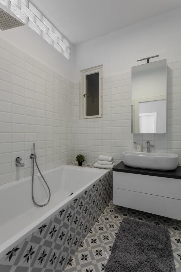 Deluxe Apartment In Old Town By Prague Days Екстер'єр фото